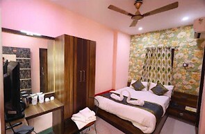 Hotel Bharat