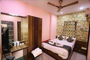 Hotel Bharat