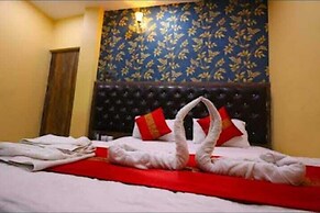 Hotel Bharat