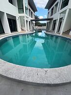 J&P Hotel Sriracha