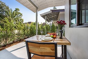 Oxavia Garden Bungalow B1-B2