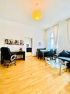 Bright 2BR Apartment Near Westbahnhof