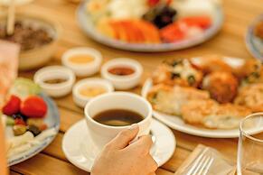 Ekati Mare Lifestyle Resort