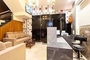Hotel Aarti Residency
