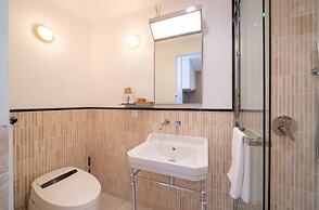 Shanghai Hills&FanStay close to Tianzifang Line 9