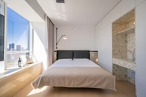 Shanghai Hills&FanStay close to Tianzifang Line 9
