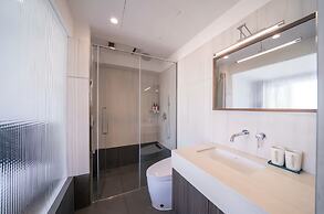 Shanghai Hills&FanStay close to Tianzifang Line 9