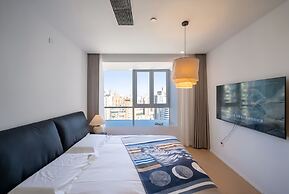 Shanghai Hills&FanStay close to Tianzifang Line 9