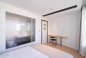 Shanghai Hills&FanStay close to Tianzifang Line 9