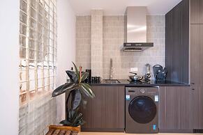Shanghai Hills&FanStay close to Tianzifang Line 9