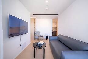 Shanghai Hills&FanStay close to Tianzifang Line 9