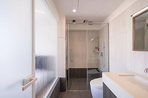 Shanghai Hills&FanStay close to Tianzifang Line 9