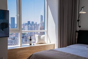 Shanghai Hills&FanStay close to Tianzifang Line 9