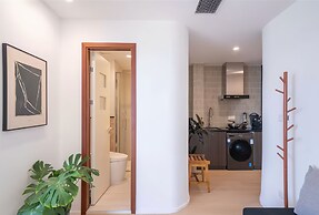 Shanghai Hills&FanStay close to Tianzifang Line 9