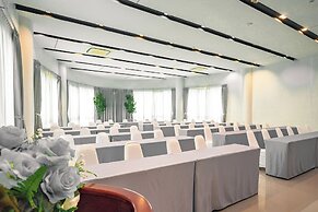 The Galla Hotel