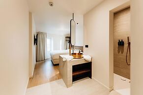 Alfred Hotel & Gastro Bar