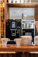 Alfred Hotel & Gastro Bar