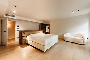 Alfred Hotel & Gastro Bar