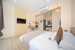 Amaleena Pool Access