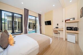 Amaleena Pool Access