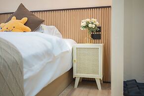 Amaleena Pool Access