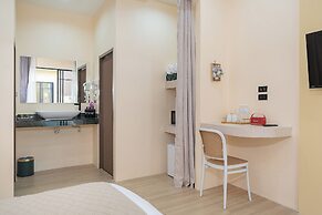 Amaleena Pool Access