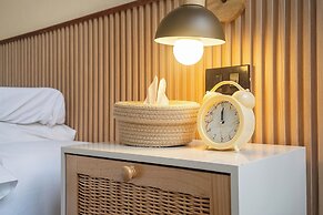 Amaleena Pool Access