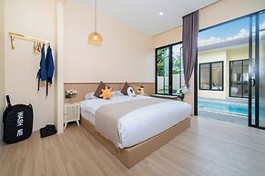 Amaleena Pool Access