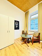 Comfy Studio Apt Near FAC Platz