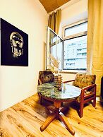 Comfy Studio Apt Near FAC Platz