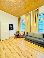 Comfy Studio Apt Near FAC Platz