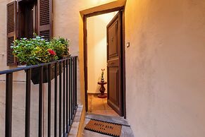 Elegant Apartment Minelli Navona by Ghor