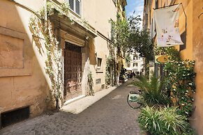 Elegant Apartment Minelli Navona by Ghor
