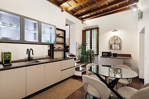 Domus Minelli Navona by Ghor