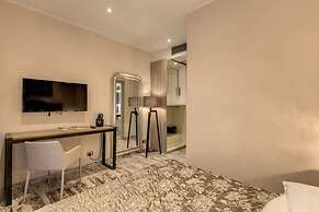 Colonna 18 Apartment by Ghor