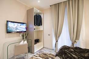 Colonna 18 Apartment by Ghor