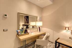 Colonna 18 Apartment by Ghor