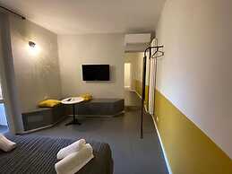 Cavour Urban Rooms - by Ghor