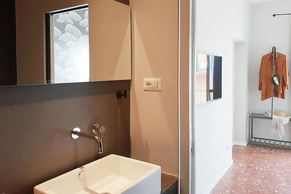Cavour Urban Rooms - by Ghor