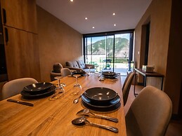 Mountain-view Eco-friendly Cottage