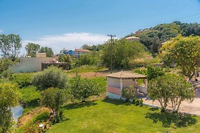 Pink House Socrates Corfu Beachside Studio