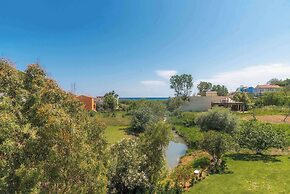 Pink House Socrates Kerkyra Beachside Studio