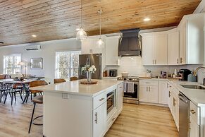 Unplugged Getaway on Lake Secession! Home w/ Dock