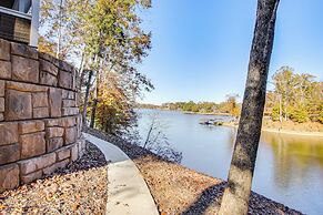 Unplugged Getaway on Lake Secession! Home w/ Dock