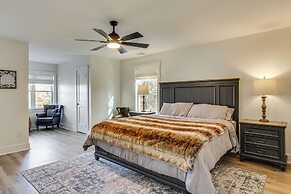 Unplugged Getaway on Lake Secession! Home w/ Dock