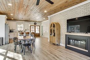 Unplugged Getaway on Lake Secession! Home w/ Dock