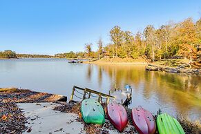 Unplugged Getaway on Lake Secession! Home w/ Dock
