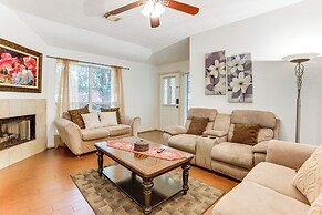 Explore Houston & Beyond! Spring Home w/ Backyard