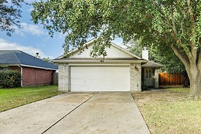 Explore Houston & Beyond! Spring Home w/ Backyard