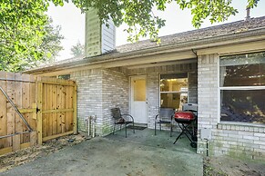 Explore Houston & Beyond! Spring Home w/ Backyard
